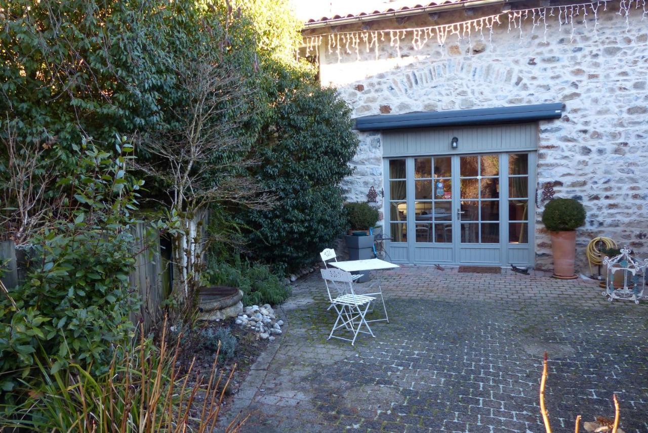 Gite Du Hameau D'Amignie Vernay Exteriör bild