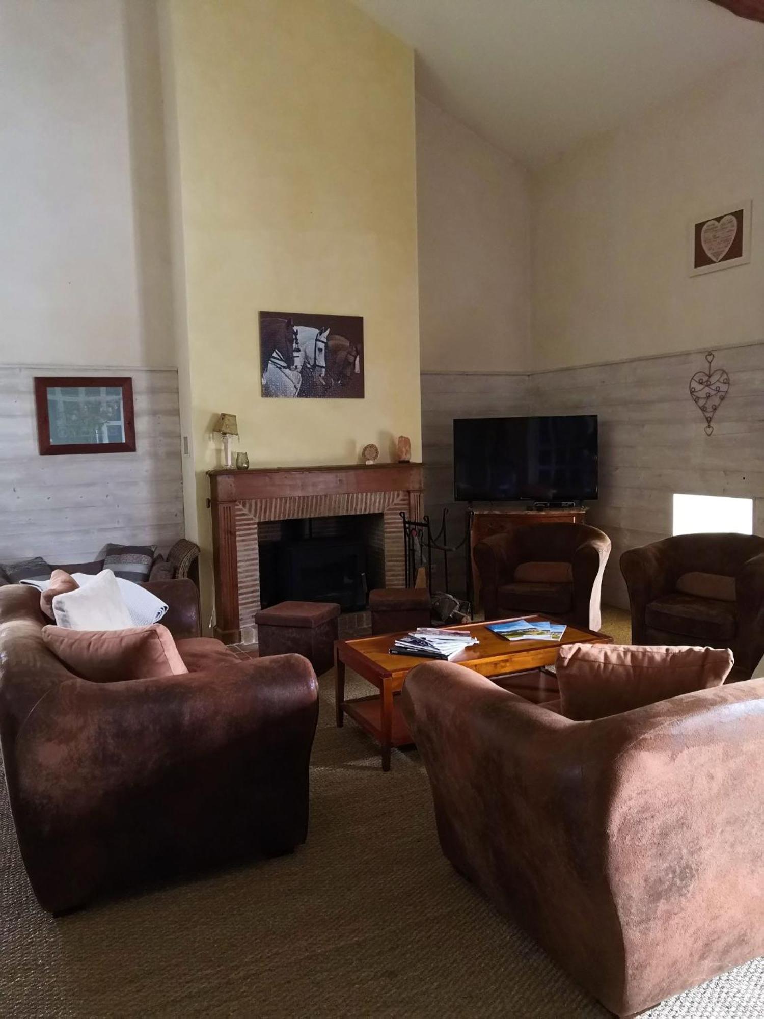 Gite Du Hameau D'Amignie Vernay Exteriör bild